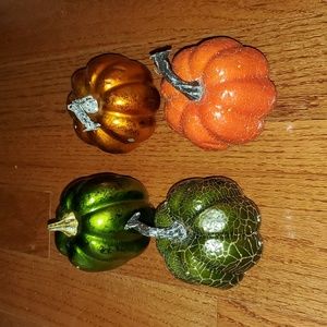 4 pcs pumpkin decoration